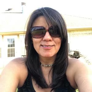 Meet your Posher, Claudia